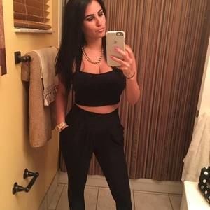 Meet your Posher, Anais